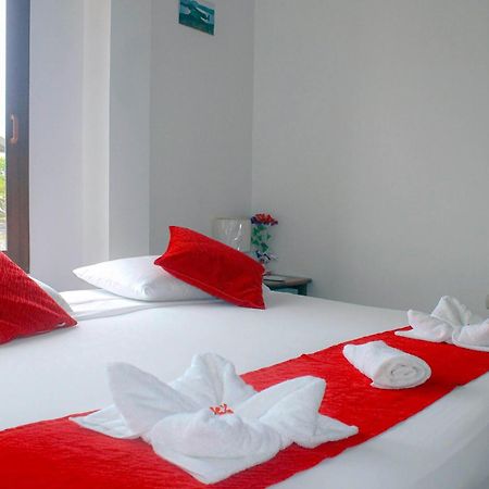 Cielo Azul Galapagos Hotel Пуэрто-Вильямиль Экстерьер фото