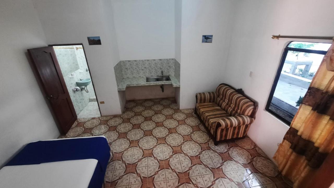 Cielo Azul Galapagos Hotel Пуэрто-Вильямиль Экстерьер фото